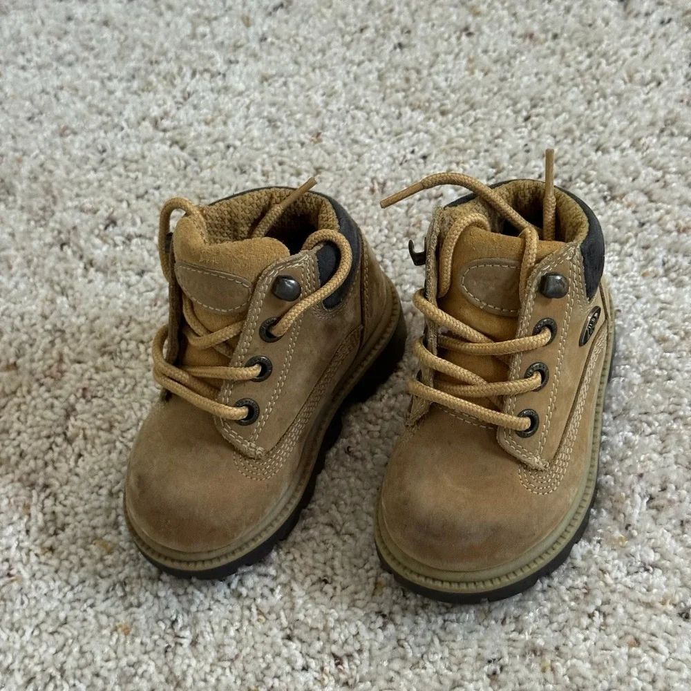 Lugz Toddler Boots Tan Brown Lace Up Round Toe Padded Collar Walking‎ Shoes